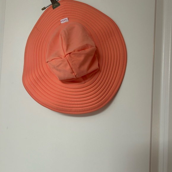 RUFFLE BUTTS • Kids Coral Sun Swim Hat • 3- 5T • - Picture 7 of 7